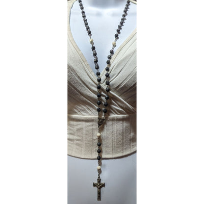 Vintage Black White And Silver Tone Textured Beaded Rosary Necklace