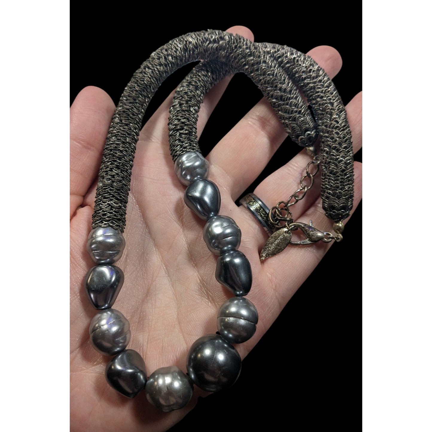 Vintage 90s Coldwater Creek Silver Tone Floral Disc And Faux Pearl Necklace