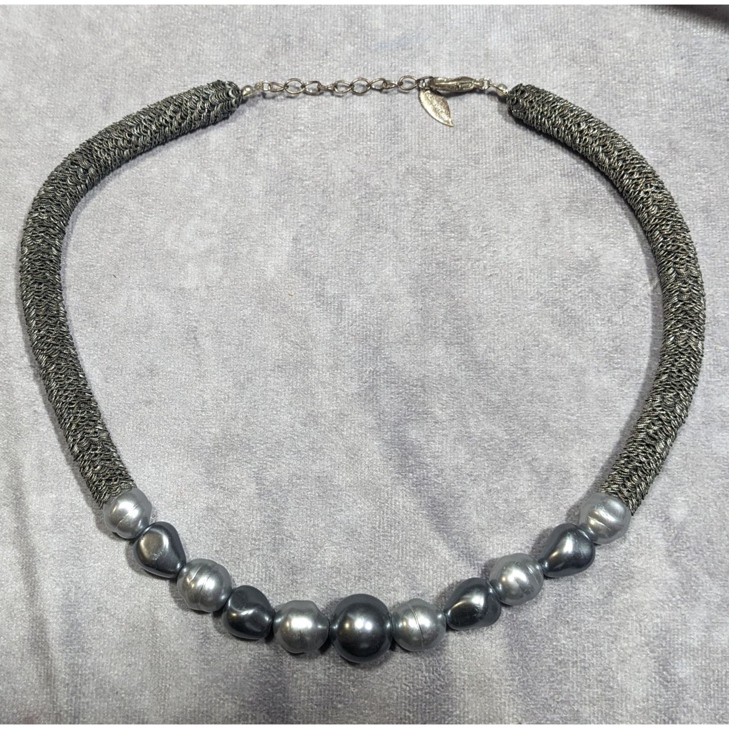 Vintage 90s Coldwater Creek Silver Tone Floral Disc And Faux Pearl Necklace