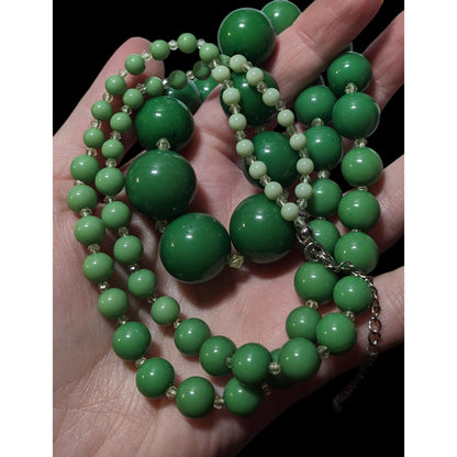 Vintage Graduated Chunky Green Beaded Necklace